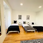 Luxury Spacious Flat In Central Lisbon, Ideal For Tourists