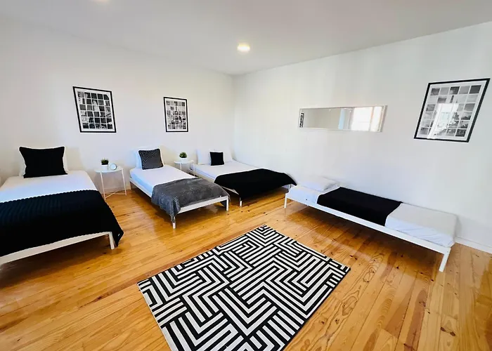 Luxury Spacious Flat In Central Lisbon, Ideal For Tourists