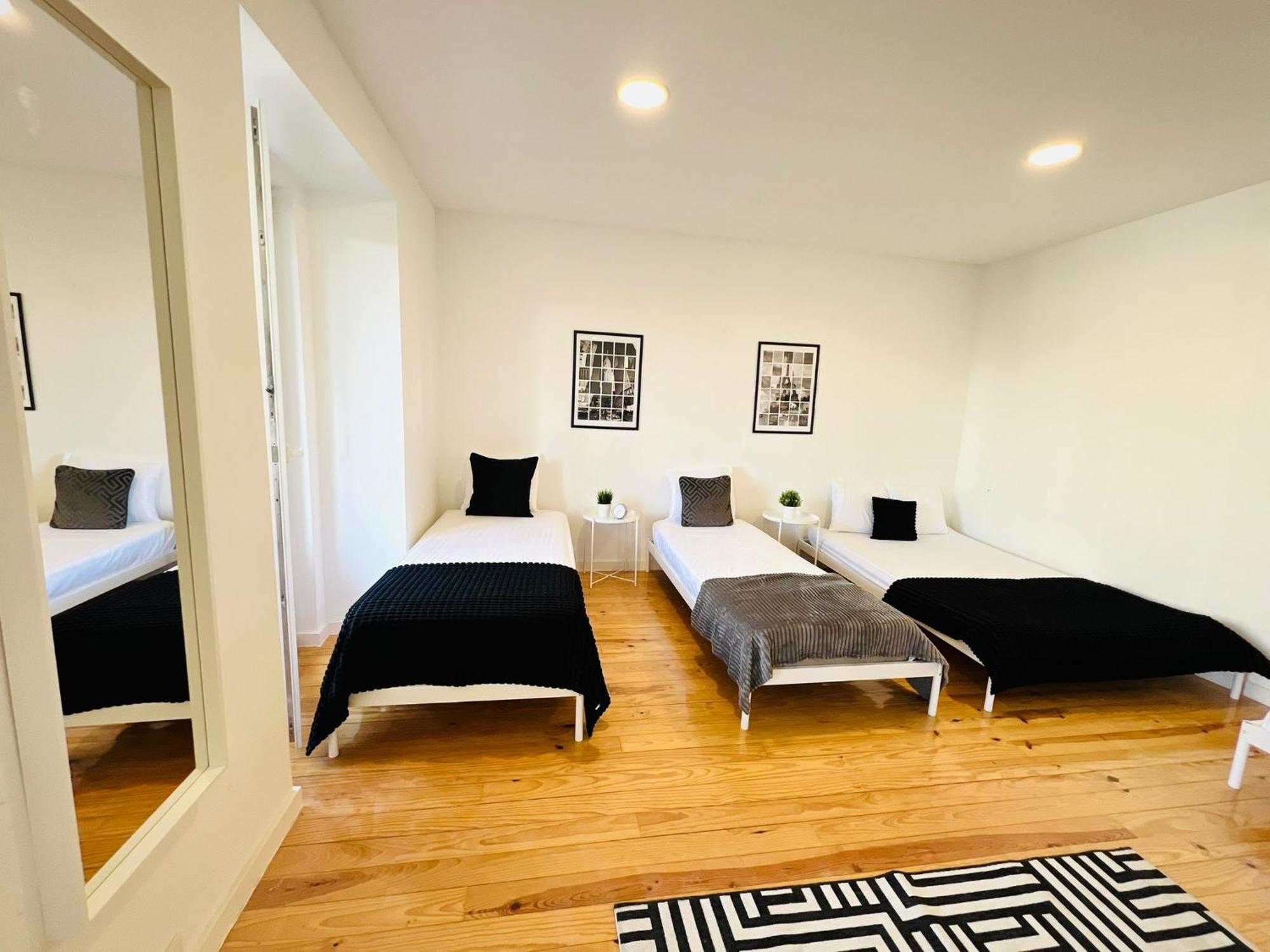 Luxury Spacious Flat In Lisbon, Ideal For Tourists * Lissabon
